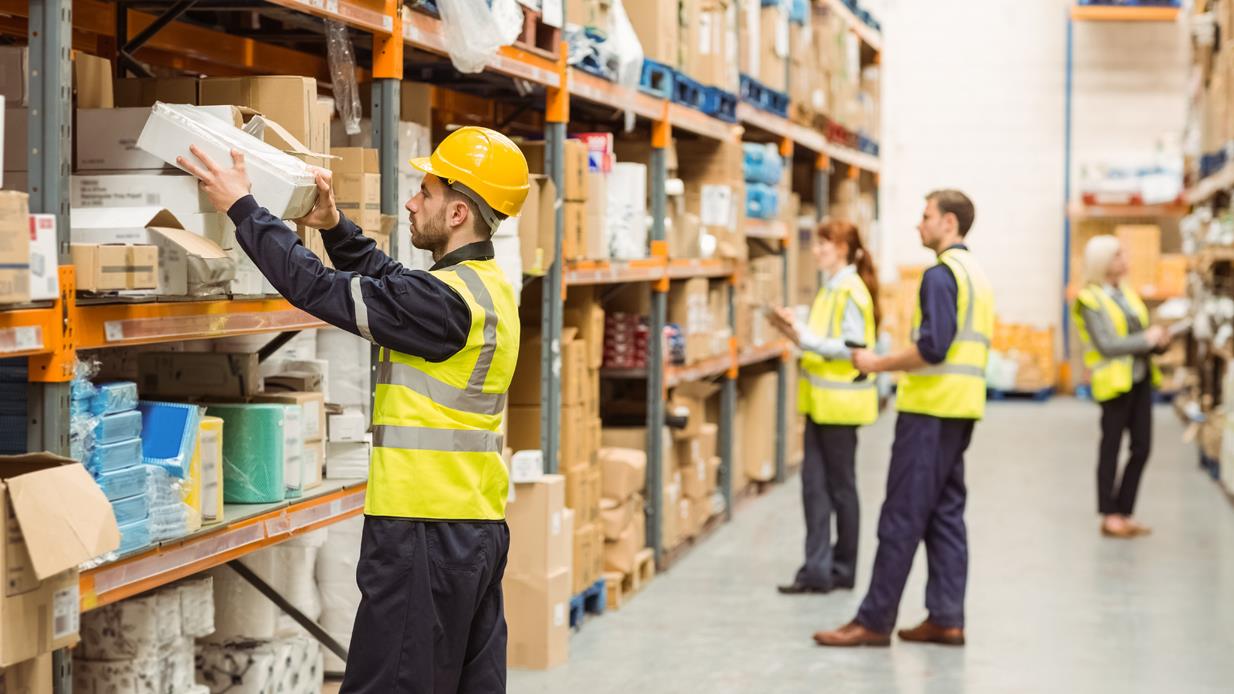  How much inventory should my business hold?